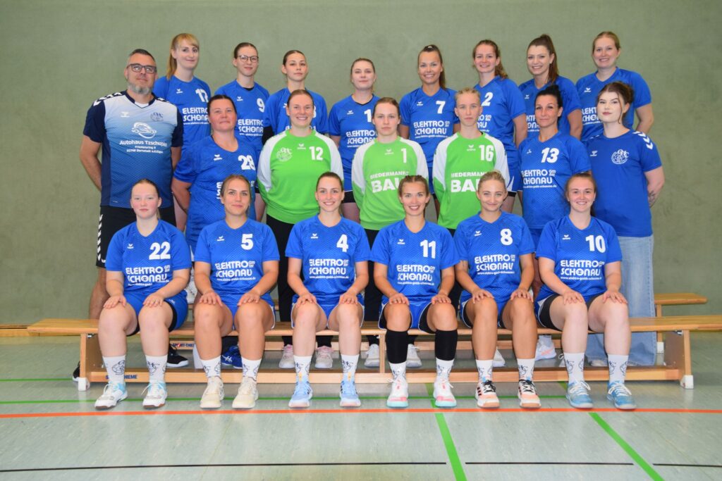 Ein Mannschaftsbild der Frauenmannschaft des OHC Bernstadts - Saison 2025/2026
